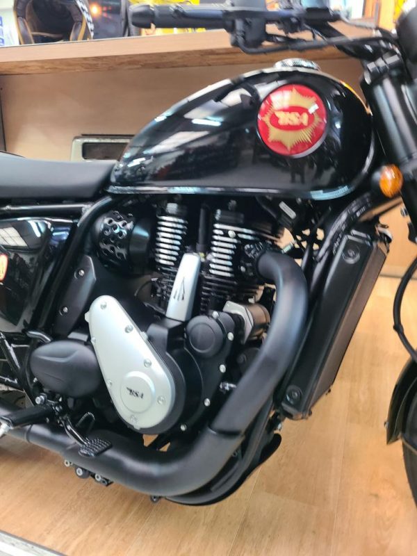 BSA GOLDSTAR 650 SHADOW + BAGAGERIE – Image 4