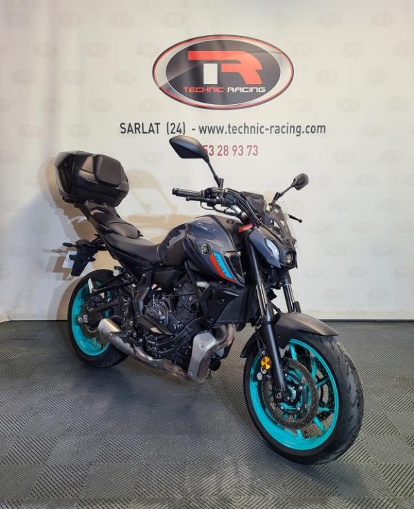 YAMAHA MT-07 A2 / top case / poignée chauffantes