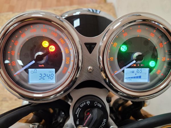 TRIUMPH THRUXTON 1200 RS street bike – Image 9