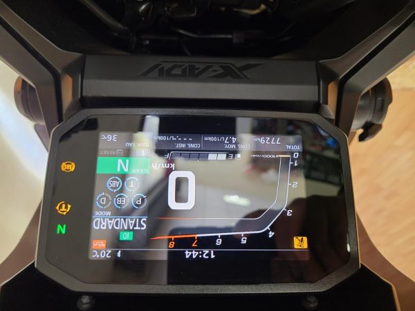 HONDA X-ADV Gris nardo spécial édition A2 – Image 6
